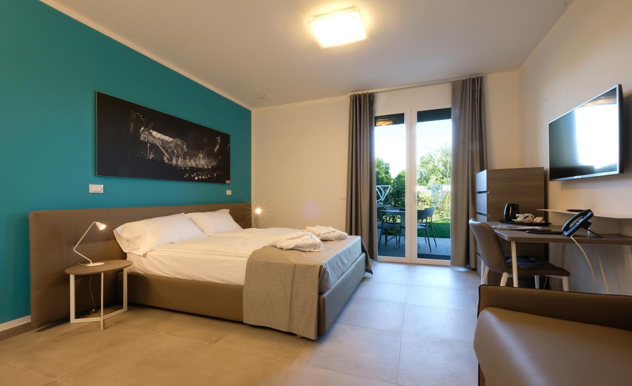 Relais Villa Clodia Lazise Exteriör bild