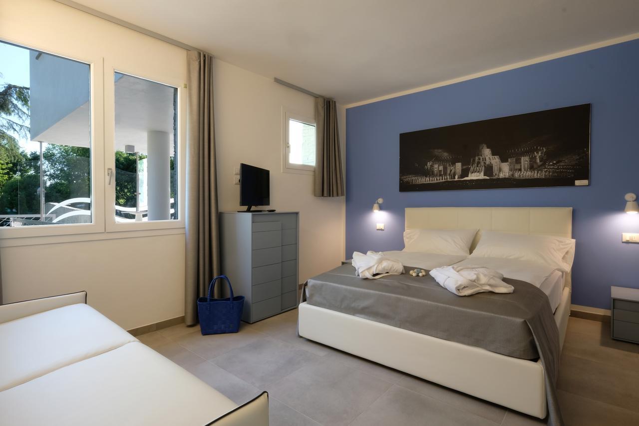 Relais Villa Clodia Lazise Exteriör bild